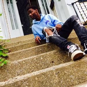 Meet your Posher, Alonte